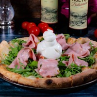 Pizza Pistacchio e Mortadella*