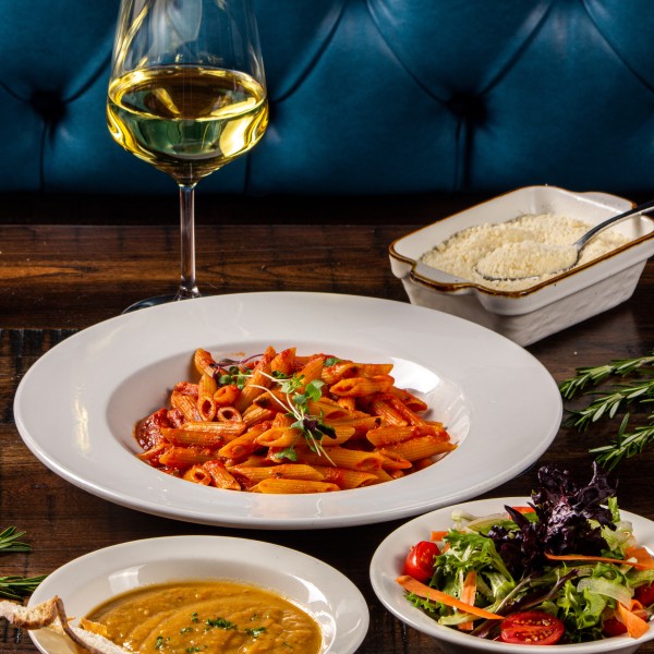 Pasta Pomodoro - La Fontana Ristorante